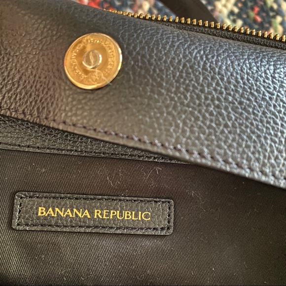 Banana Republic Black Leather Shoulder or Hand Bag - Picture 10 of 12